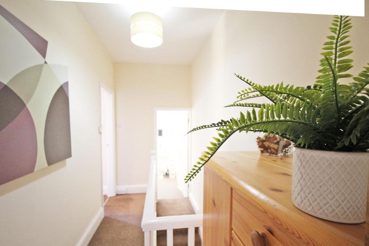 2 Bed, Up To 6 Guests Near Chester City Centre Екстериор снимка