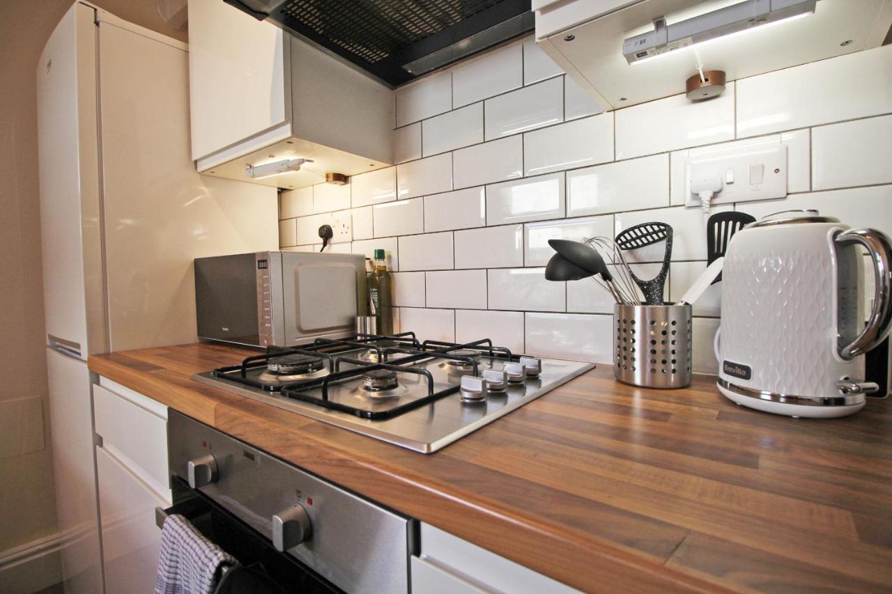 2 Bed, Up To 6 Guests Near Chester City Centre Екстериор снимка