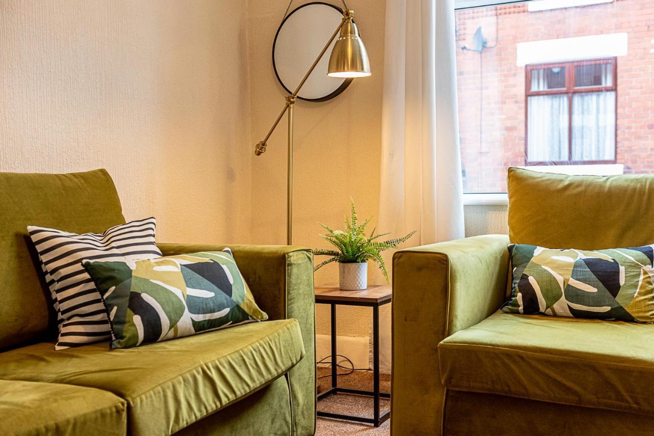 2 Bed, Up To 6 Guests Near Chester City Centre Екстериор снимка